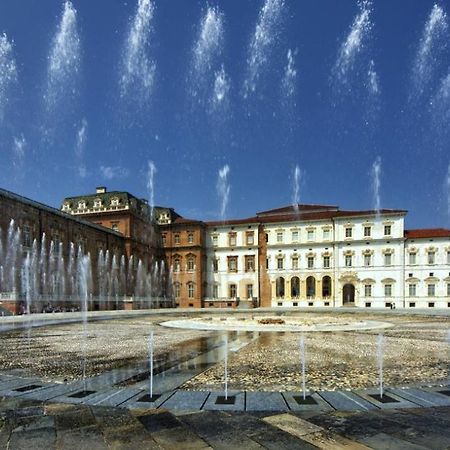 Alle Porte Della Reggia Venaria Reale Luaran gambar
